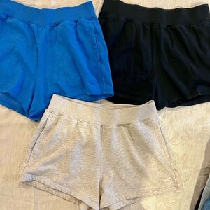 Hollister lot of 3 Fleece Shorts Size Small